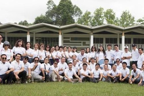 Hoa phấn còn vương