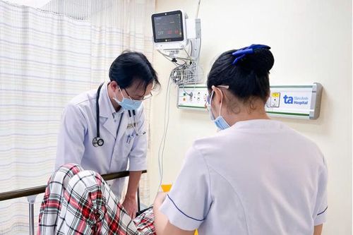 Ca nghi ngộ độc sau ăn bánh mì ở TP.HCM tăng lên 162, Sở ATTP lập đoàn kiểm tra