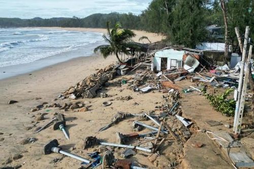 Mùa bão khốc liệt liên tiếp do đâu?