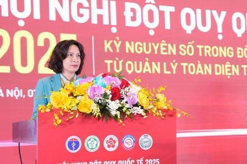 Thứ trưởng Bộ Y tế: Nỗ lực để mỗi người dân được tiếp cận cấp cứu, điều trị đột quỵ trong 'thời gian vàng'