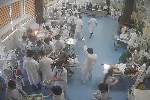 Tìm người thân của 7 nạn nhân gặp nạn trên cao tốc