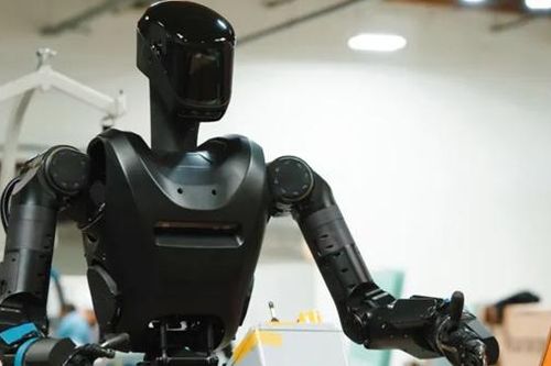Mẫu lính robot hình người đầu tiên