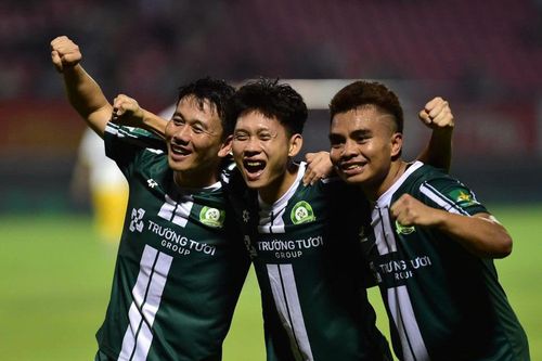 Đội bóng của Công Phượng dẫn đầu giải hạng Nhất