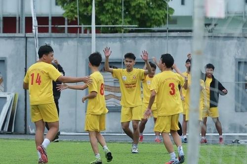 Những đội bóng ấn tượng nhất chặng đầu Giải bóng đá học sinh THPT Hà Nội - An ninh Thủ đô