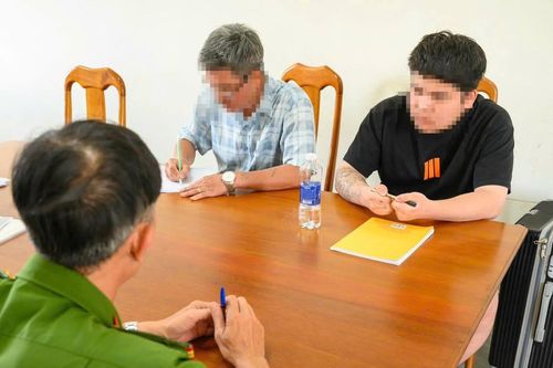Bị lừa sang Campuchia, gia đình tưởng chết lập bàn thờ