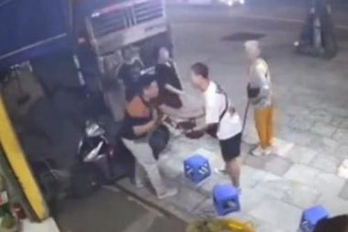 2 giờ chung tay tìm kiếm cụ bà Hàn Quốc đi lạc ở Phú Quốc