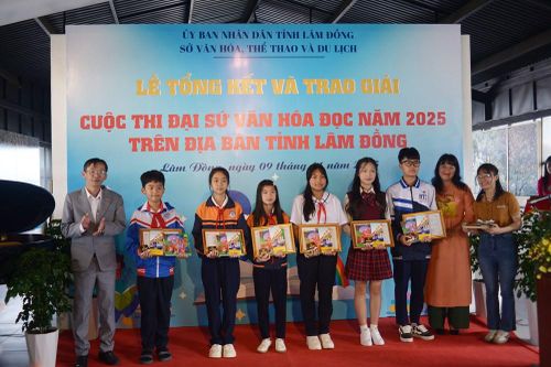 Lâm Đồng: Trao giải cuộc thi 'Đại sứ Văn hóa đọc'