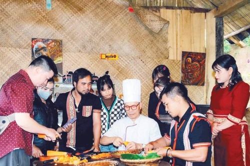 Chuyện làng cà-phê làm du lịch