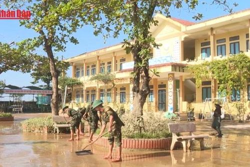 Hỗ trợ vùng 'rốn lũ' Lệ Thủy khắc phục hậu quả thiên tai