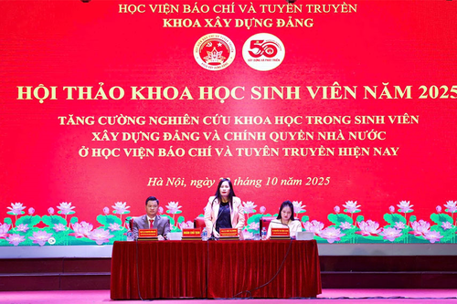Khoa Xây dựng Đảng (Học viện Báo chí và Tuyên truyền) được Chủ tịch nước tặng Huân chương Lao động hạng Ba