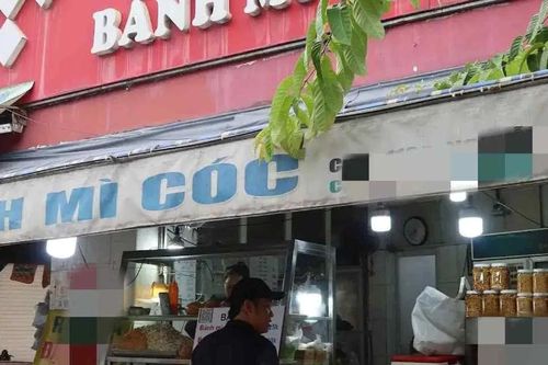 Vụ nghi ngộ độc sau khi ăn bánh mì: Hơn 160 người nhập viện