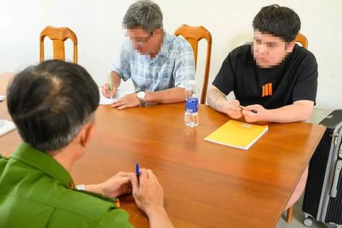 Bị lừa sang Campuchia làm 'việc nhẹ lương cao', người thân lập bàn thờ vì tưởng đã chết