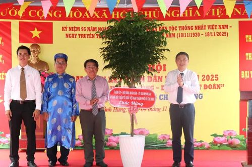 Lan tỏa tinh thần đại đoàn kết, xây dựng khu dân cư xanh – sạch – nghĩa tình