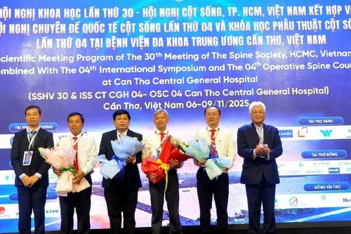 Bác sĩ đầu ngành ở Nhật Bản, Ấn Độ tham gia hội nghị chuyên đề quốc tế cột sống tại ĐBSCL