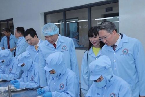 35 năm xây dựng và phát triển Yến sào Khánh Hòa lấy khoa học làm nền tảng cho phát triển vươn tầm