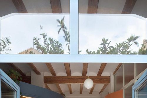 Cải tạo nhà 2 tầng ở nông thôn thành không gian đậm chất Địa Trung Hải