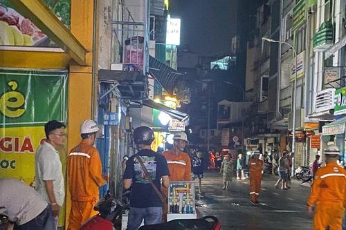 Thanh niên chết bất thường khi đi bộ qua đoạn ngập ở TPHCM