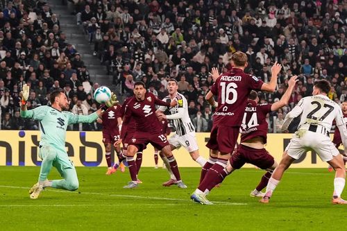 Spalletti hết phép, Juventus hòa thất vọng Torino