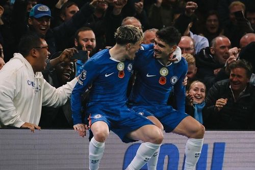 Garnacho tỏa sáng, Chelsea chiếm ngôi nhì bảng