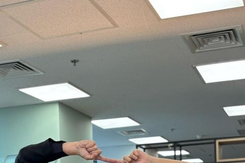 Hai thế hệ vai Viễn trong 'Cách em 1 milimet' gây chú ý