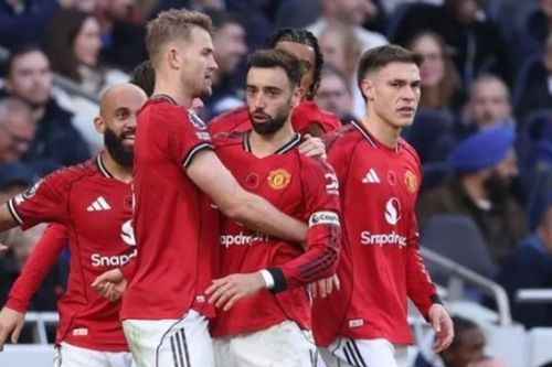 Man United hòa Tottenham 2-2: Mbeumo tỏa sáng, Ugarte gây thất vọng