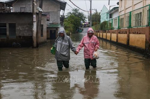 Philippines: Ghi nhận người thiệt mạng do bão Fung-wong, hơn 1 triệu người phải sơ tán