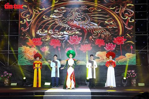 Lễ hội Áo dài Du lịch Hà Nội 2025 tôn vinh di sản