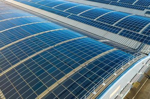Gần 190.000 tấm pin năng lượng mặt trời được lắp đặt ở nơi không ngờ