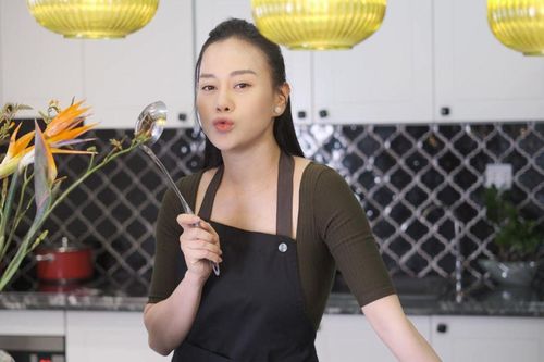 Điện thoại 8 chữ số của Phương Oanh