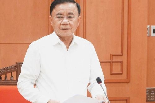 Bộ Chính trị phê duyệt một số giải pháp đột phá trong tuyển dụng, bố trí, sử dụng, đãi ngộ cán bộ