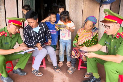 Nà Bủng xây dựng địa bàn không ma túy