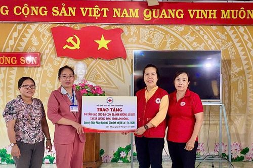 Hỗ trợ 8 tấn gạo cho người dân Lâm Đồng bị ảnh hưởng lũ lụt