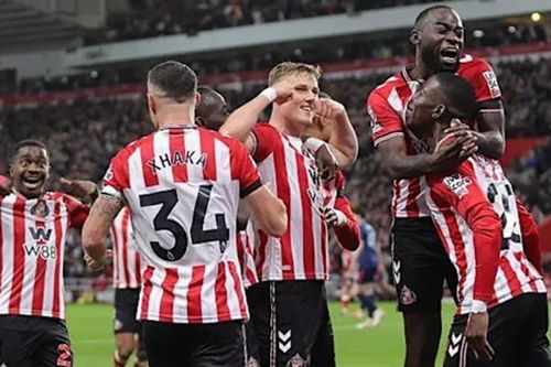 Sunderland 2-2 Arsenal: Chiến thuật lạ chặn chuỗi 10 trận