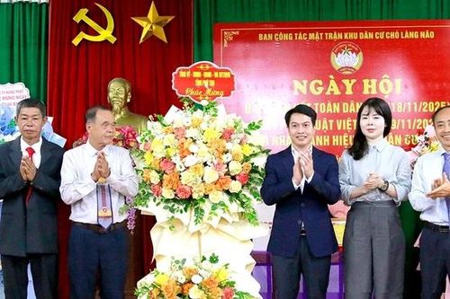 Ngày hội Đại đoàn kết khu dân cư Chò Làng Não, xã Quảng Yên