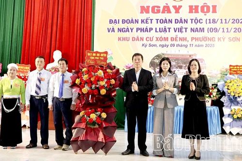 Ngày hội Đại đoàn kết toàn dân tộc xóm Đễnh, phường Kỳ Sơn