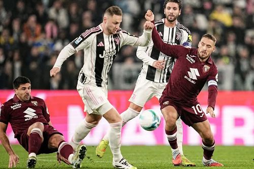 Juventus bị cầm hòa trên sân nhà