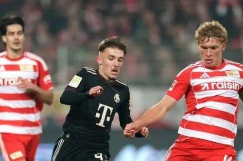 Bayern Munich đứt chuỗi 16 trận thắng
