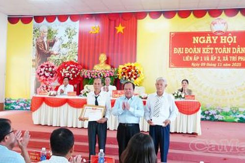 Phấn khởi Ngày hội Đại đoàn kết dân tộc liên Ấp 1 và Ấp 2, xã Trí Phải
