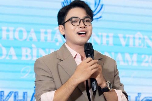 Điều ít biết về nam MC ngồi ghế giám khảo Hoa hậu Sinh viên Hòa bình Việt Nam