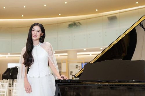 Nhan sắc thăng hạng của Á hậu Trần Ngọc Châu Anh trong bộ ảnh sinh nhật tuổi 22