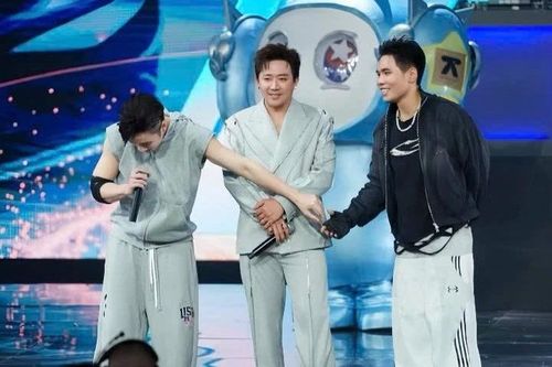 Karik gây tranh luận vì hành động đáp trả Phúc Du tại sàn đấu Dance Battle