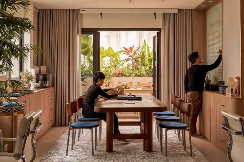Căn nhà cũ ở xóm người Hoa TP.HCM 'lột xác' sau cuộc đại tu tiền tỷ