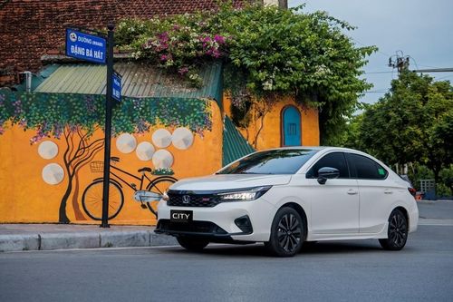 Dưới 500 triệu, chọn ôtô xăng nào vừa chạy phố, vừa lái dịch vụ?