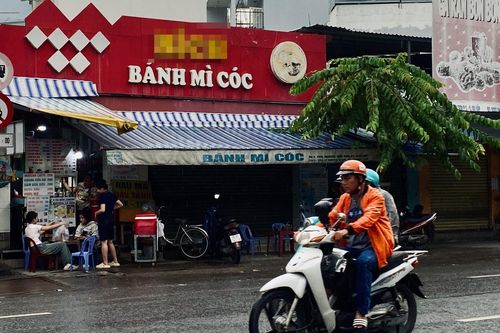Ca ngộ độc bánh mì cóc ở TP.HCM vẫn tăng, đã có 235 người nhập viện