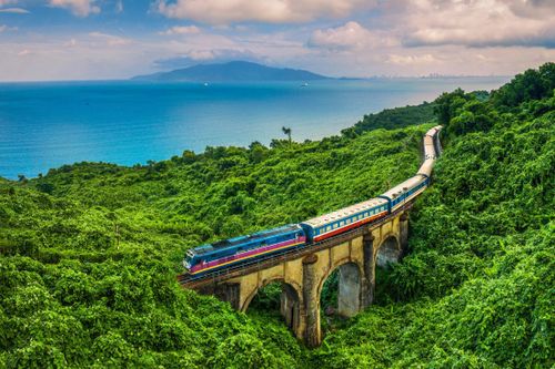 Gần 1 tuần tạm dừng tàu Thống Nhất Hà Nội - TP.HCM