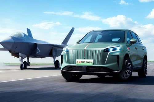 Xe hybrid Trung Quốc lại lập kỷ lục thế giới về quãng đường di chuyển