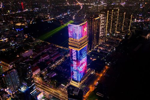 Saigon Marina IFC rực rỡ, mừng đối tác chiến lược toàn diện Việt - Anh
