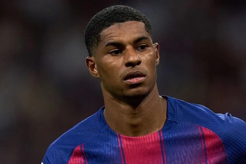 Tranh cãi vụ Barcelona mua Rashford