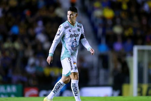 James Rodriguez gây sốt với siêu phẩm kiến tạo