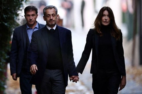 Ông Sarkozy ra tù